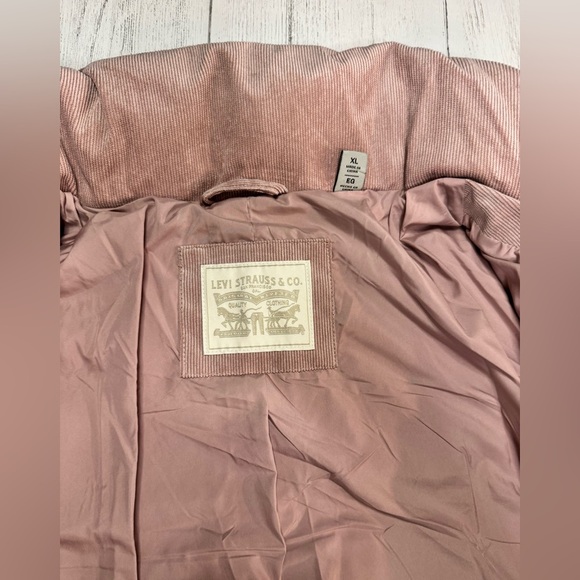Levi's Ladies' Corded Puffer Jacket - Picture 9 of 11